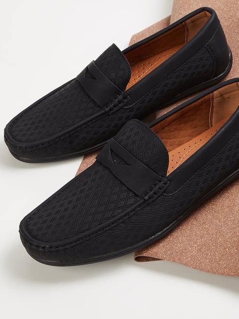 Code hot sale mens loafers