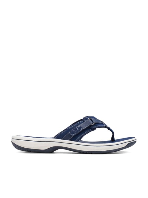 Buy Clarks Women s Brinkley Sea Navy Thong Sandals for Women at