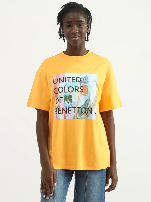 colours of benetton t shirts