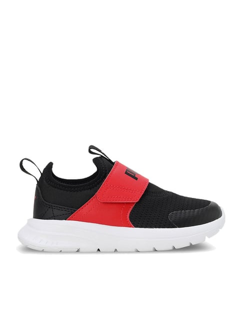 Puma red 2024 casual shoes