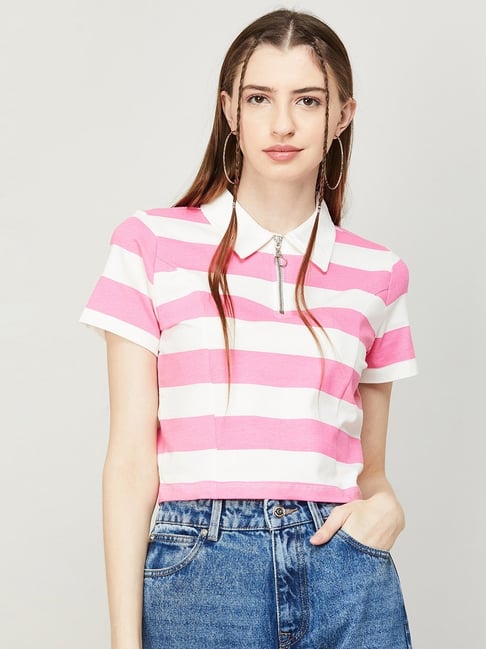 Pink and shop white t shirt