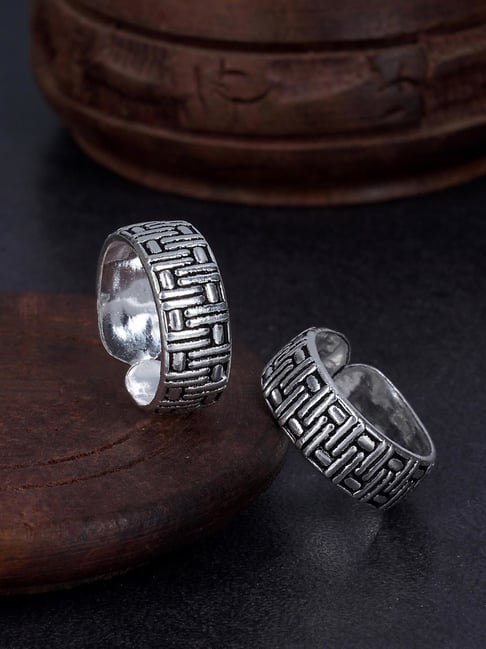 Wholesale Minimalist Stainless Steel Stackable Toe Rings For Men And Women  Thin Band Finger Rings In Sizes 3 10 From Huierjew, $0.5 | DHgate.Com