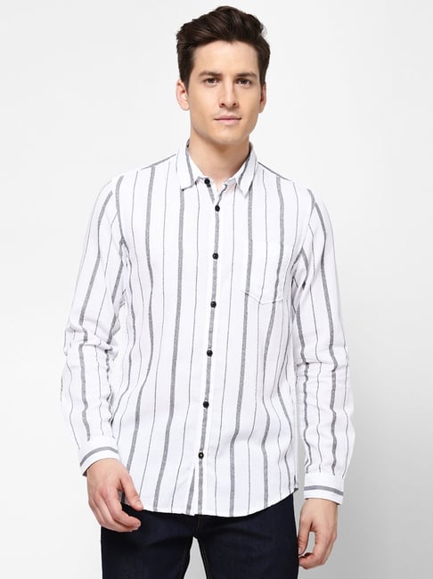 Wrangler White Cotton Slim Fit Striped Shirt