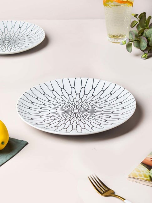 Buy Nestasia Trellis Gloss ceramic Dinner plate at Best Price