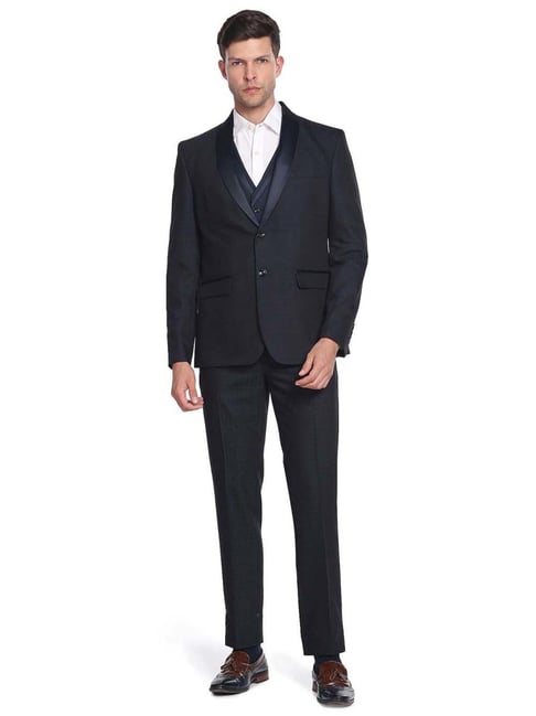 Buy Arrow Dobby Weave Tailored Fit Three Piece Suit - NNNOW.com