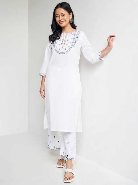 Global Desi White Cotton Printed Kurta