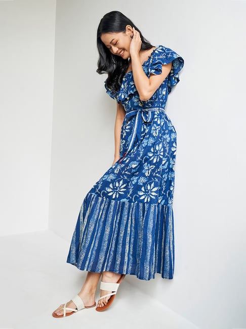 blue and green embroidered dress Pale Blue wedding gown 4 US / Pale Blue/Ash Blue