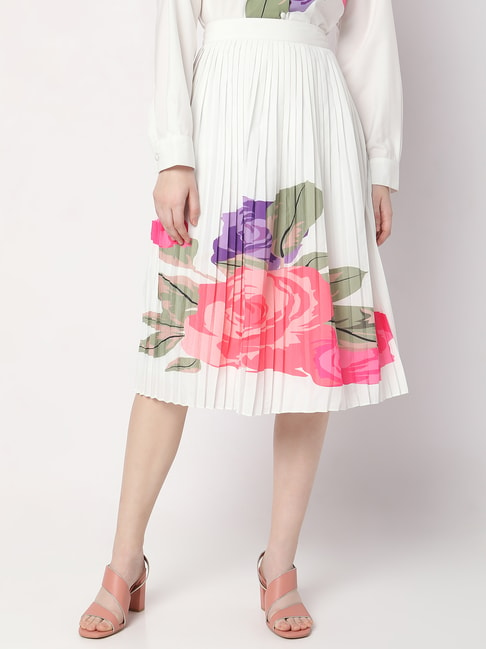 Vero Moda White Floral Print Skirt Price in India