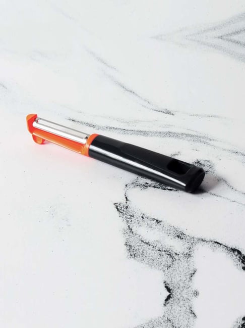 Meyer Orange & Black Plastic Swivel Peeler