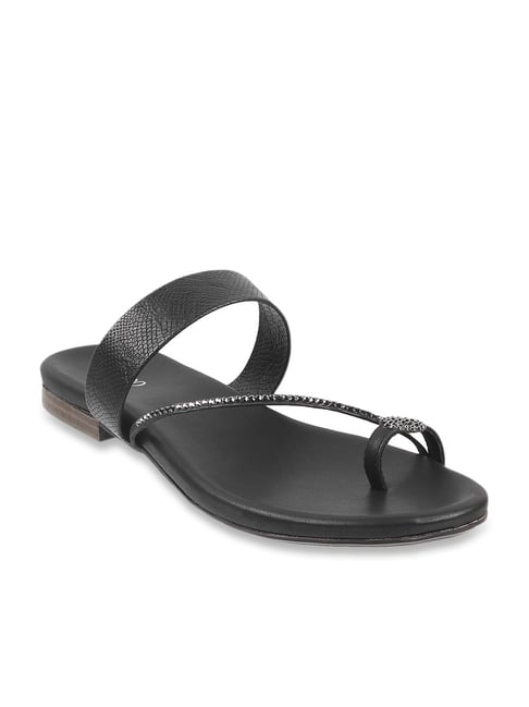 Buy Black Sandals for Girls by Shoetopia Online | Ajio.com