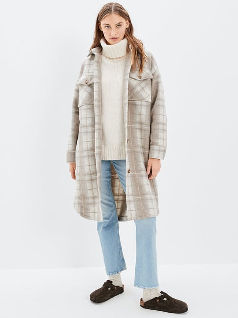https://www.tatacliq.com/american-eagle-outfitters-grey-beige-chequered-shacket/p-mp000000016579535