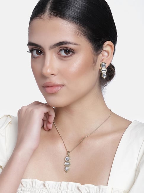 Estele Gold-Plated Kundan Pendant Set for Women-picture-26