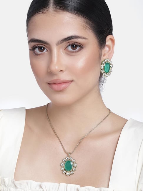 Estele Gold-Plated Flower Designed Pendant Set with Kundan for Women-picture-38