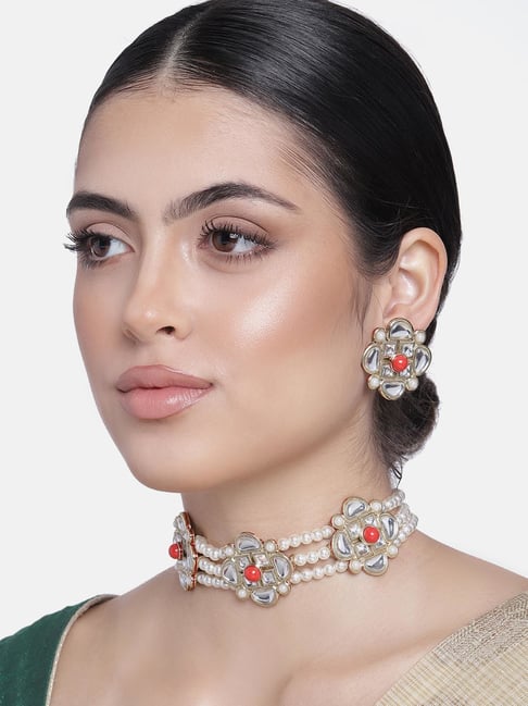 Estele Gold-Plated Traditional Kundan Chokar Necklace Set with Pearls for Women-picture-13