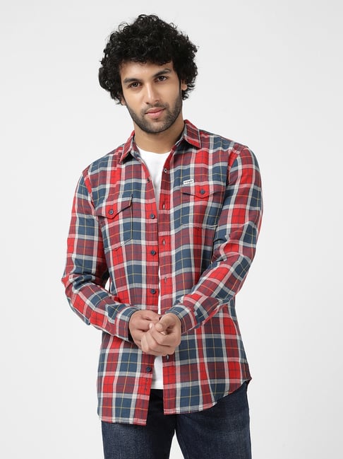 Wrangler Red & Blue Cotton Regular Fit Checks Shirt