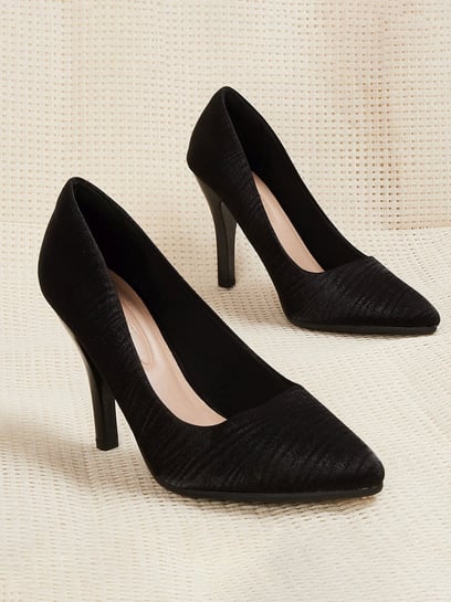 Black Emmy Pointed-Toe Stiletto Pumps - CHARLES & KEITH IN