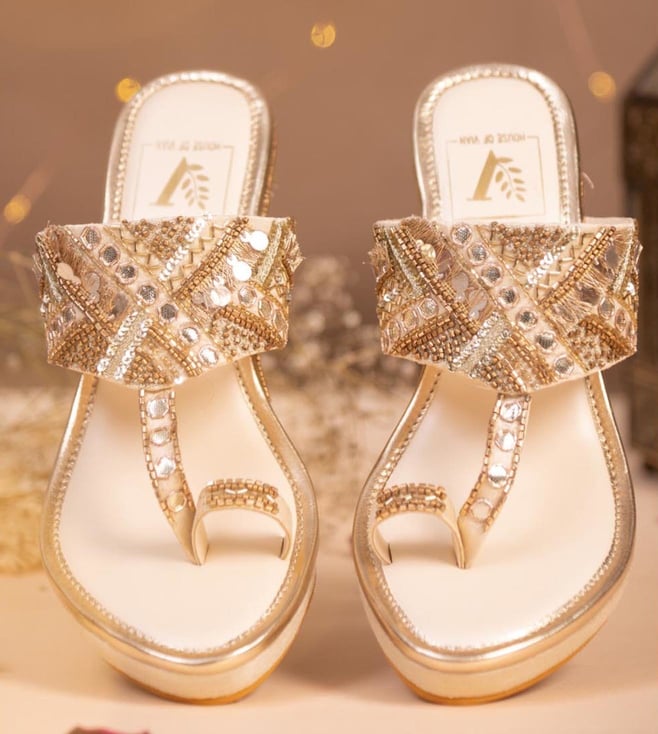 Gold Toe Ring Sandals, Block Heels, Indian Wedding Shoes, Heels Sandal,  Embellished Sandals, Beaded Sandals, Indian Bridal Heels. - Etsy